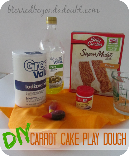 Make this Carrot Cake smelly play dough for your kids! It will keep them busy!