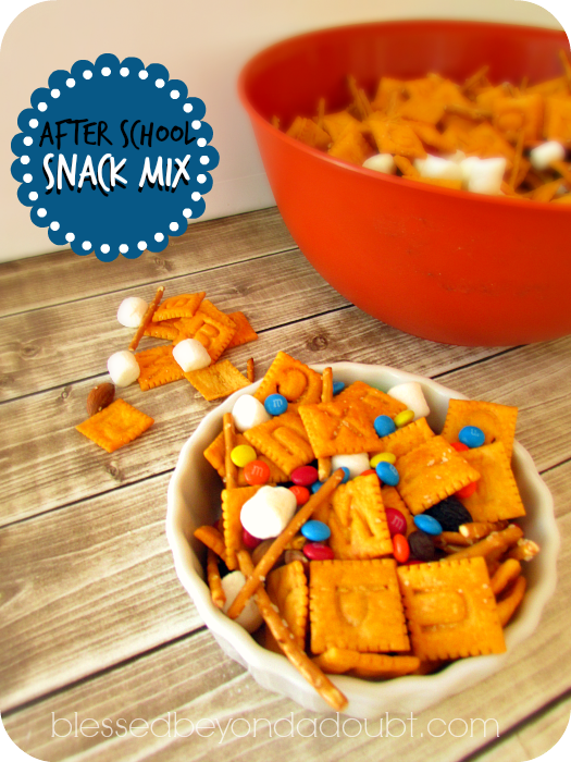 Fun and EASY after school snack mix!