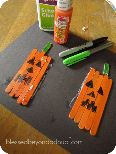 EASY Kids Pumpkin Crafts