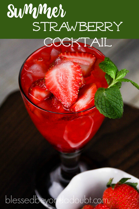Summer Strawberry Cocktail_featured