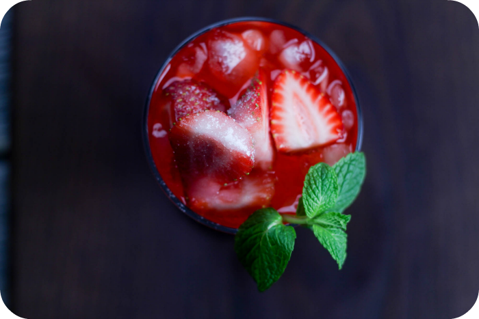 Summer Strawberry Cocktail_horizontal