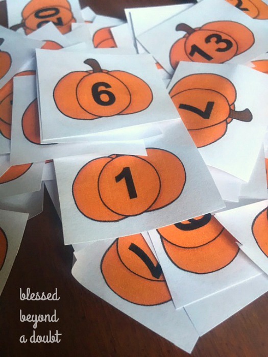 FREE pumpkin math worksheets. The pumpkin activity consists of addition problems of to the 10 facts.