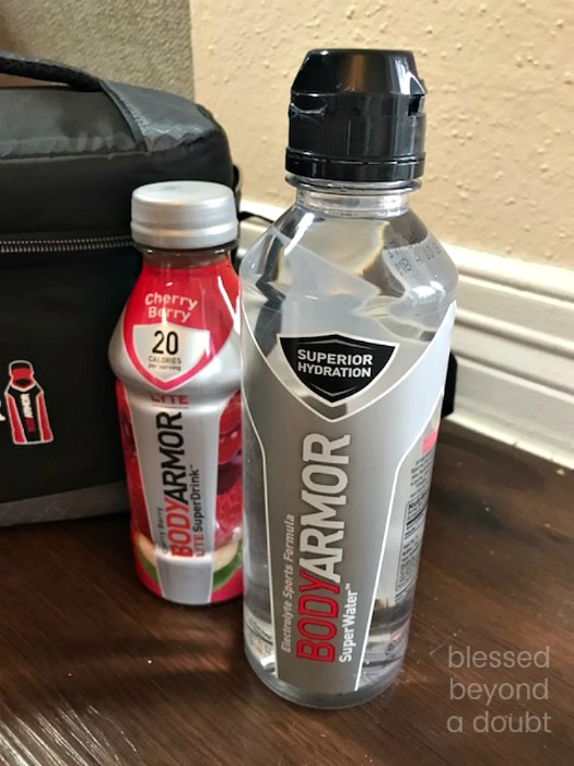 Part of being diligent when working out is to have your gym bag fully equipped with the essentials. Is your gym bag ready to go? Check out my 9 MUST HAVE gym bag items.