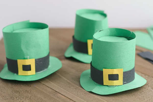 These K-Cup Leprechaun hats are so easy to make. They use supplies that you already have at home. 